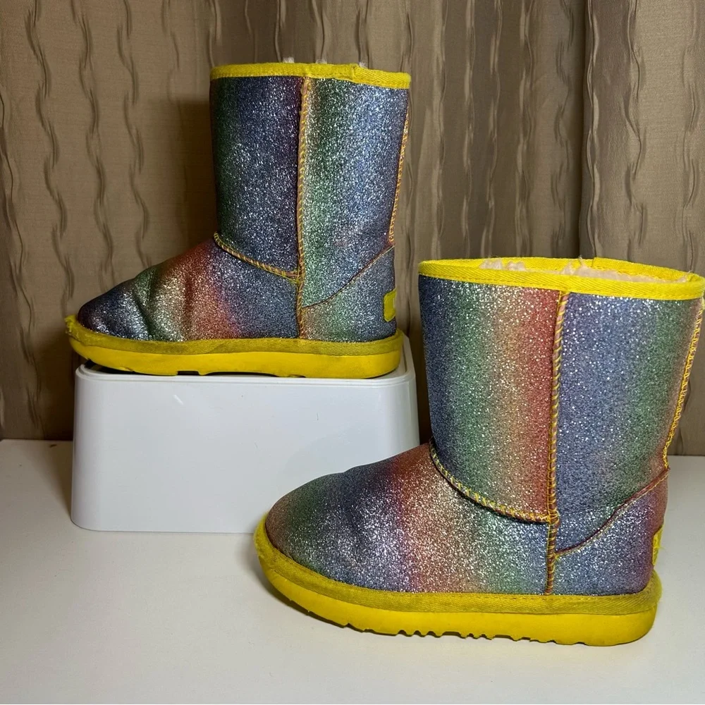UGG Classic Short II Glitter Rainbow Little Girl's 13 Boots 1130784K